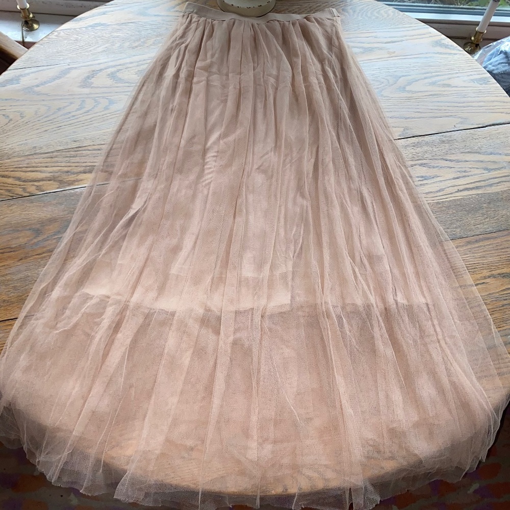 PERUVIAN CONNECTION mesh  (blush?) 37.5" long  skirt/XS